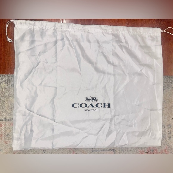 New Coach Leatherware Classic Reversible Large Taupe/Beige Tote w/Dustbag - Picture 12 of 16